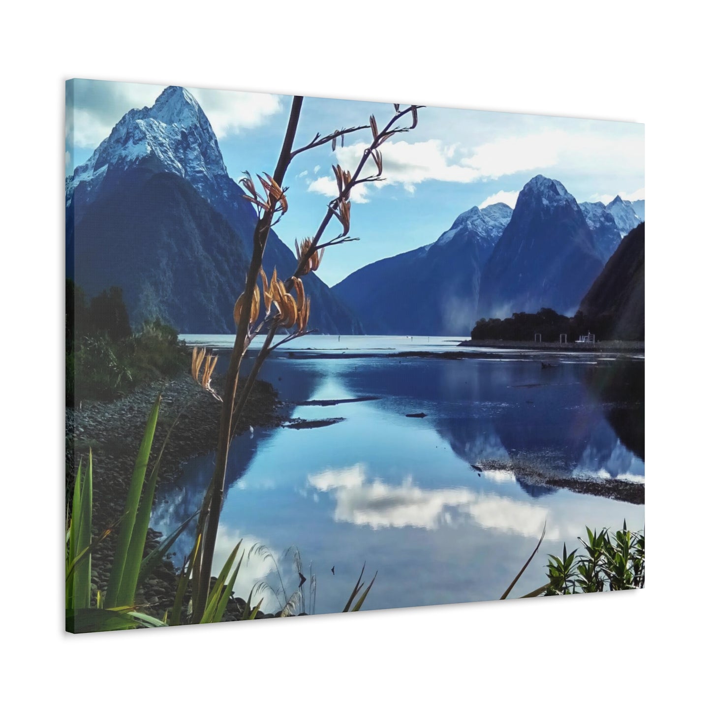 Milford Wonder - Classic Canvas